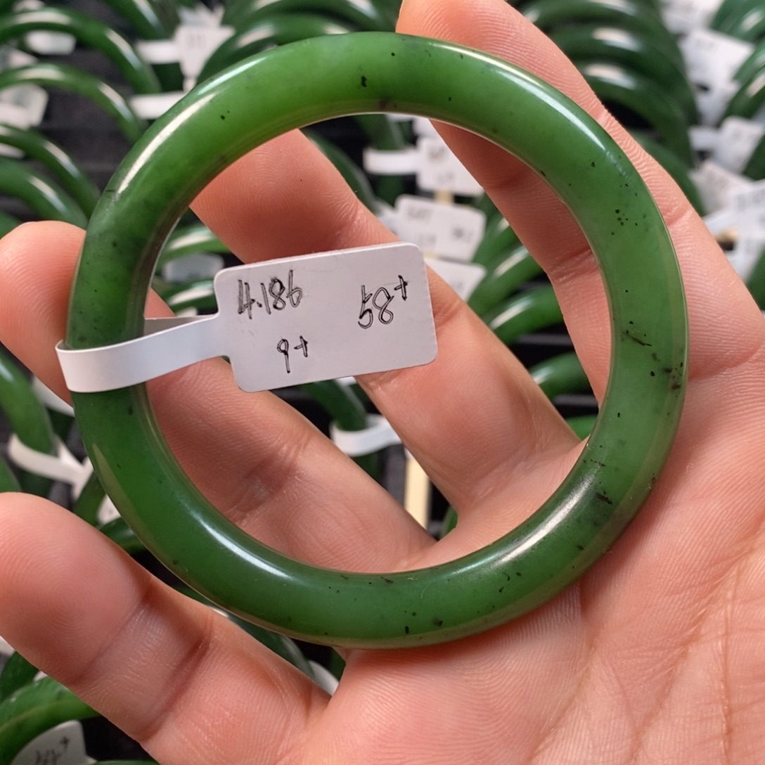 和田玉（碧玉）未镶嵌手镯58