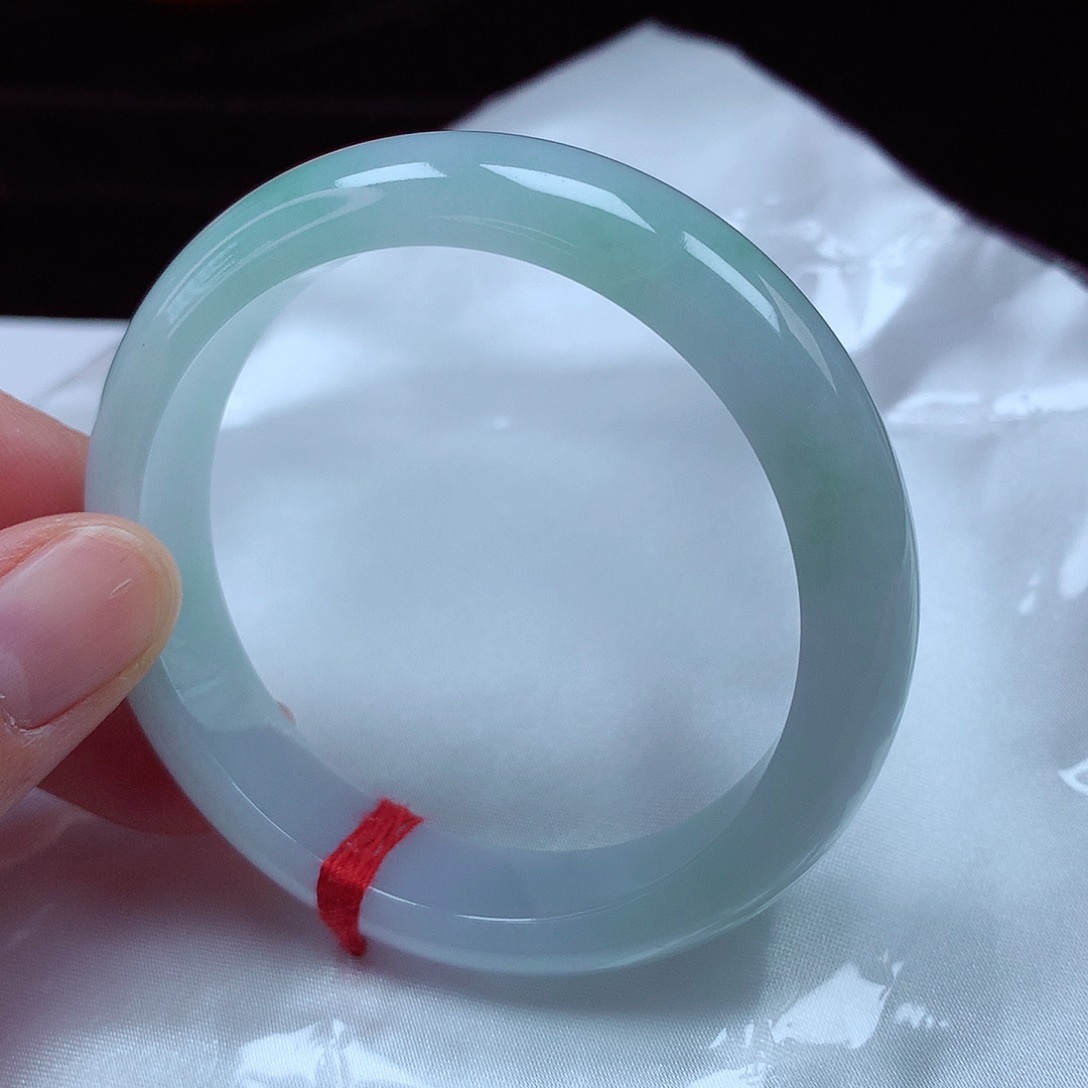 翡翠手镯未镶嵌53-54圈