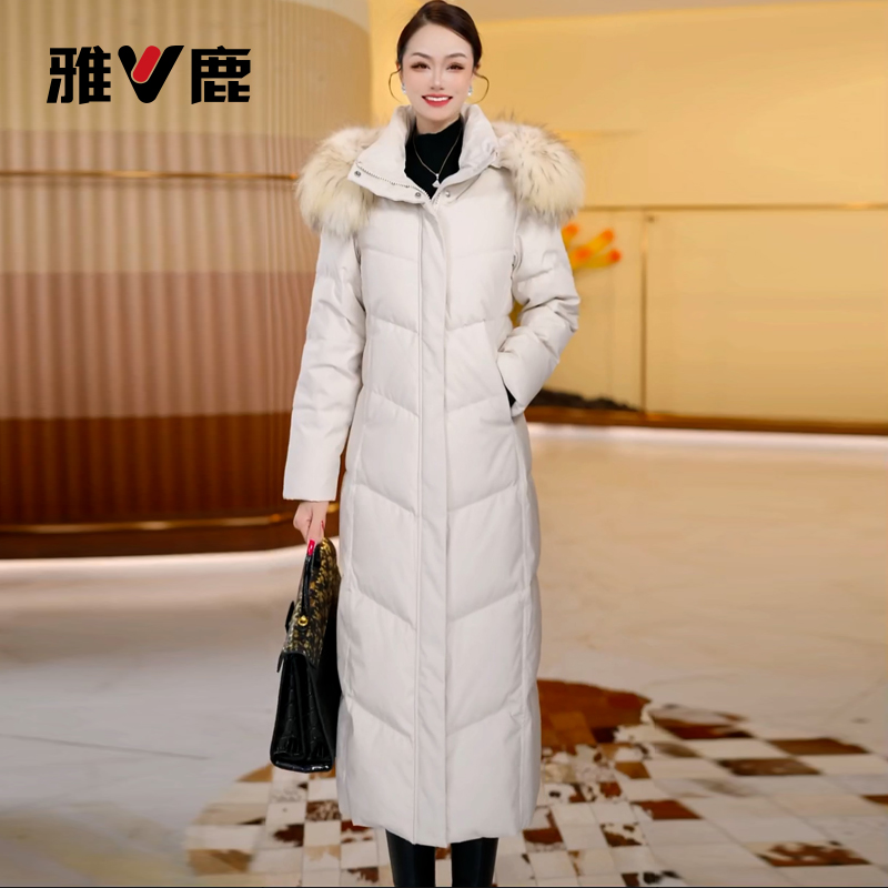 2025雅鹿长款连帽大毛领百搭加厚冬季时尚收腰女装外套羽绒服新