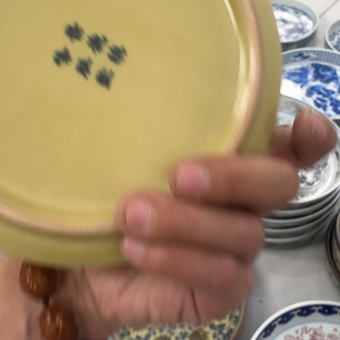 摆件釉里金缠枝莲大壶承