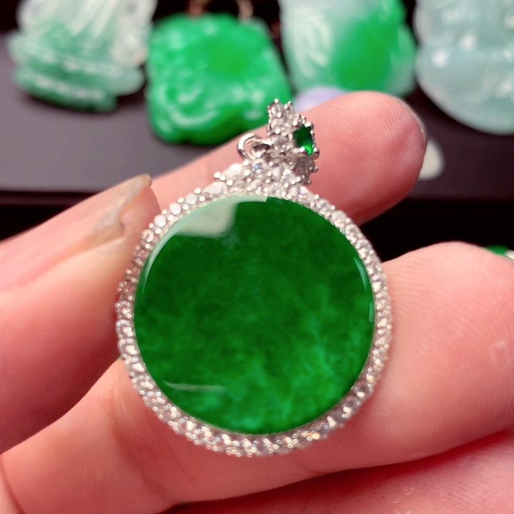 翡翠未镶嵌吊坠(不含链)