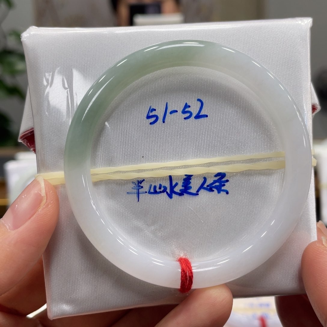 翡翠未镶嵌手镯翡翠