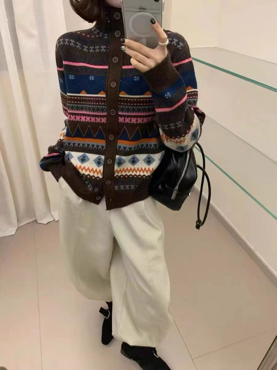 深圳南油秋冬py圆领植物花卉提花女撞色开衫条纹毛针织衫百搭