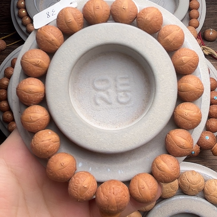 凤眼菩提手串14福利