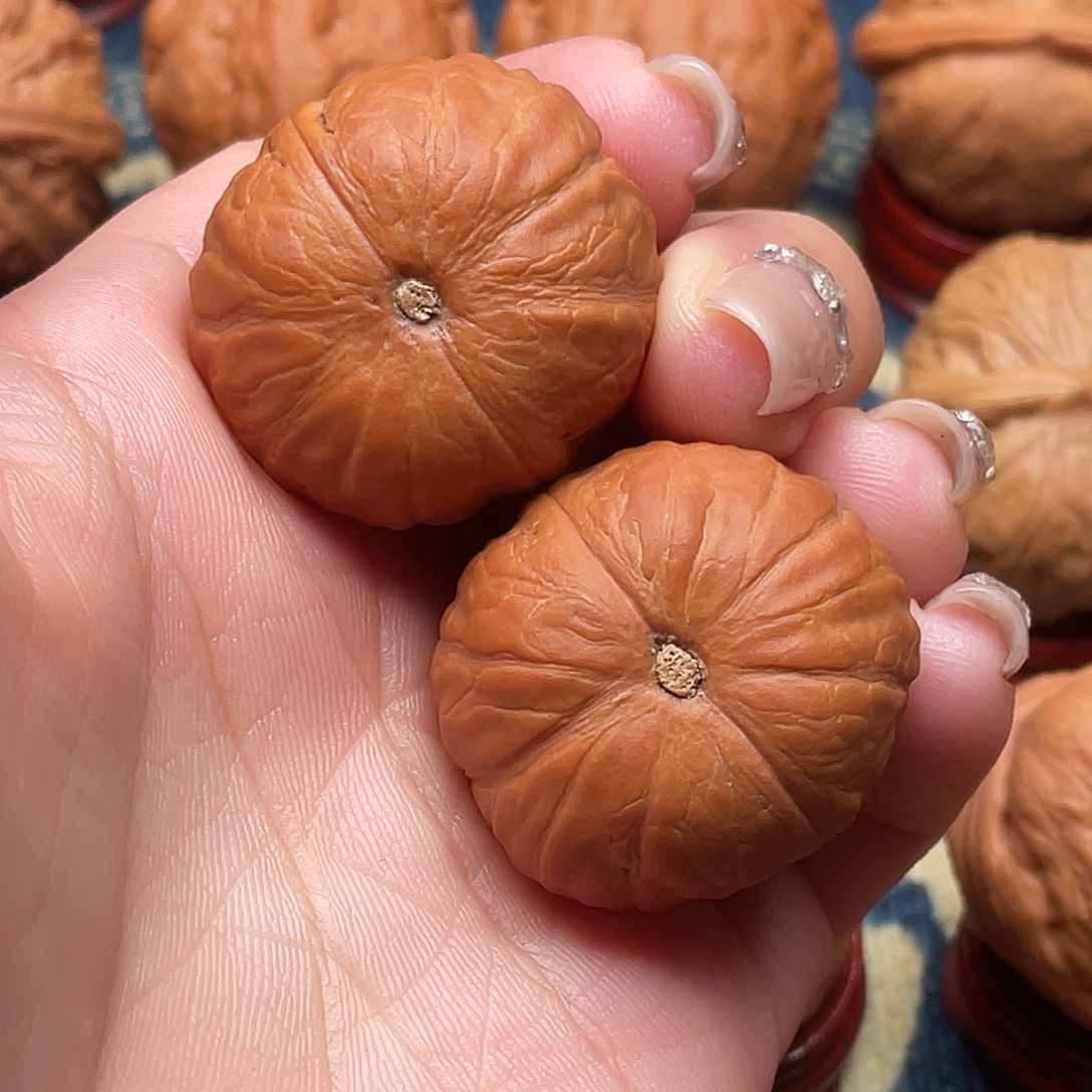 文玩核桃把件精品小石头