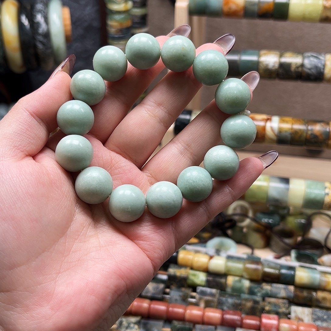 蛇纹石玉未镶嵌手链卡16奶蓝