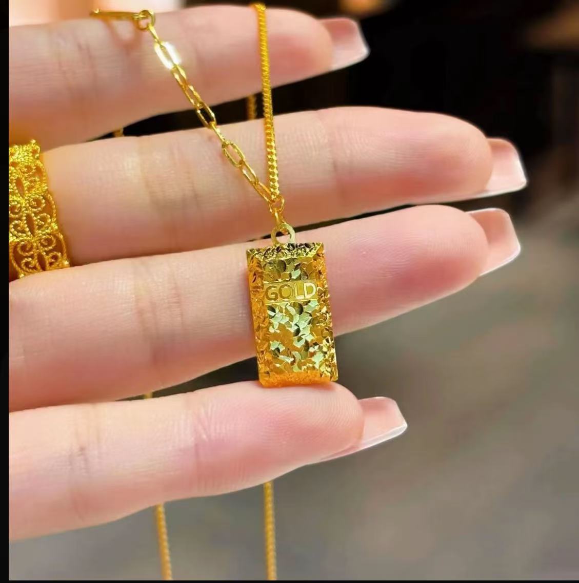铜合金项链 爆富金色精致小方块款时尚气质不掉色高级感轻奢项链