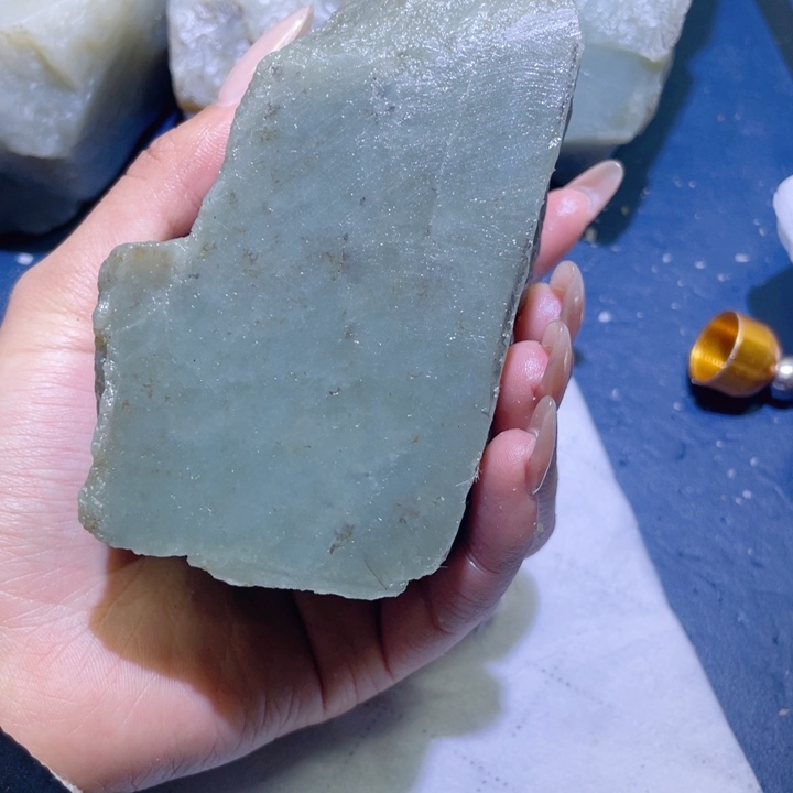 和田玉未镶嵌珠宝半成品