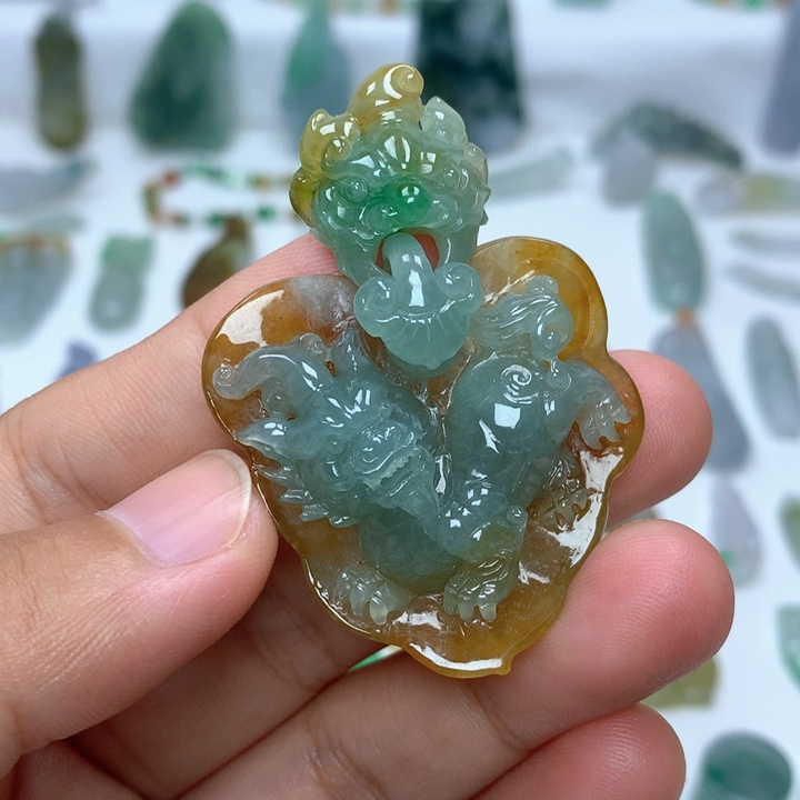 翡翠未镶嵌吊坠(不含链)