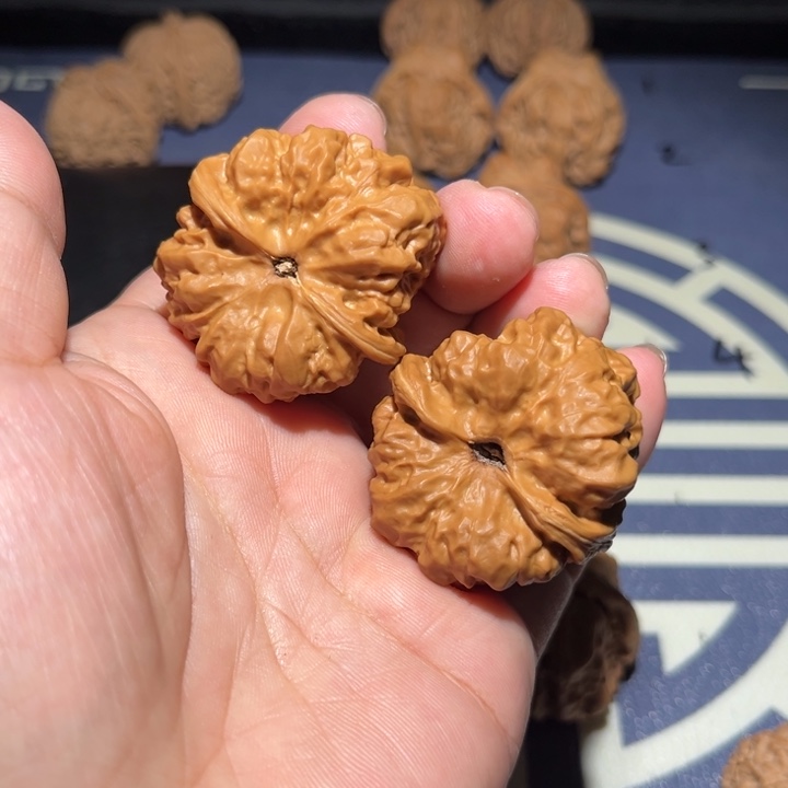 文玩核桃吊坠S****r蛤蟆