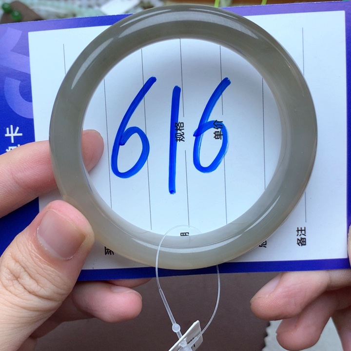 未镶嵌手镯和田玉58
