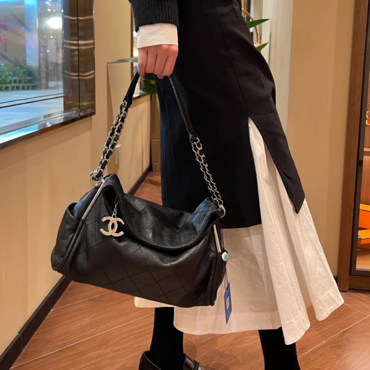 95新 Chanel/香奈儿 黑银外缝线菱格羊银杆hobo包 
