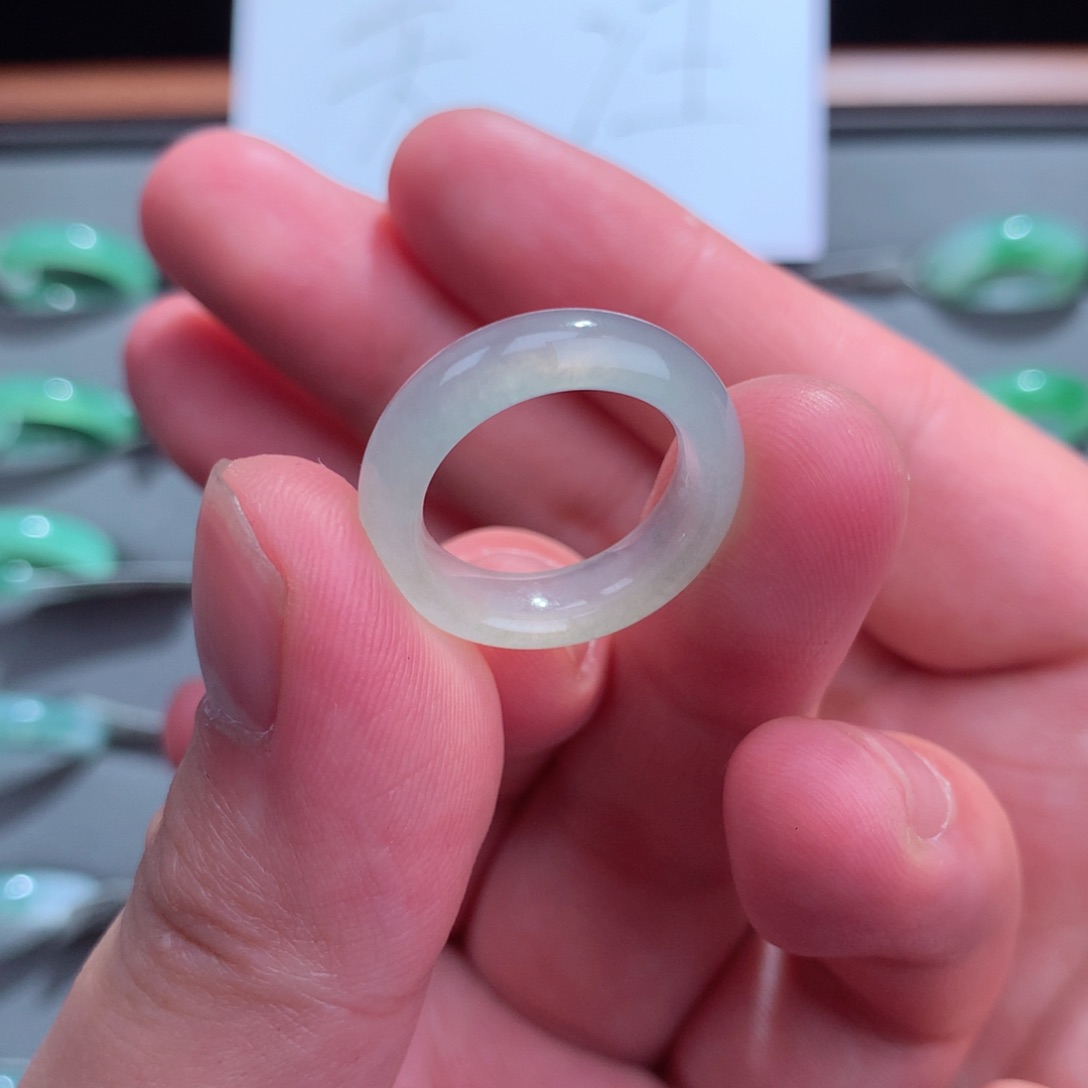 翡翠戒指未镶嵌天然