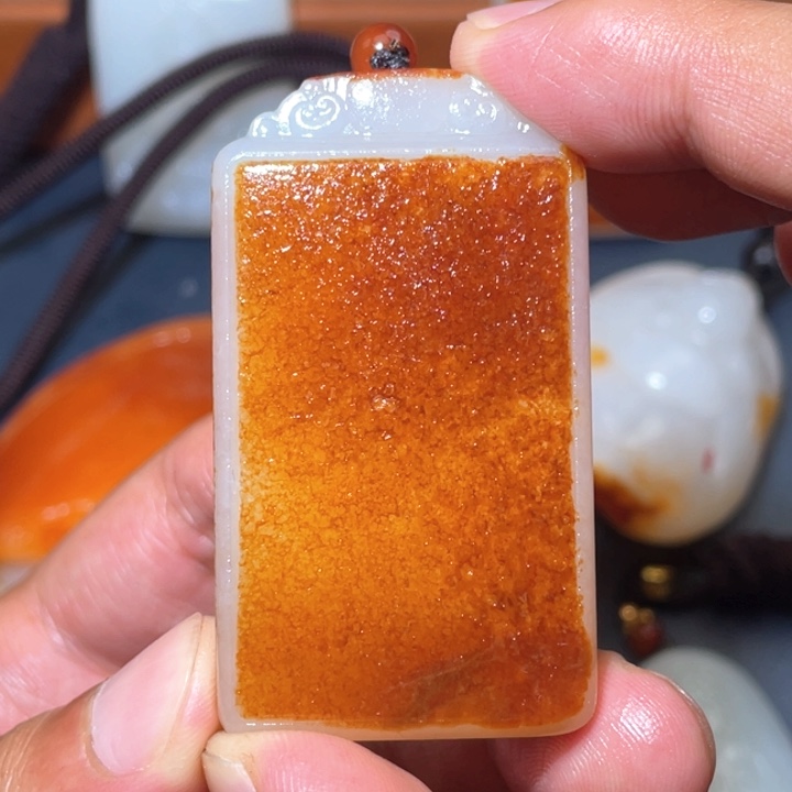 和田玉未镶嵌颈饰J