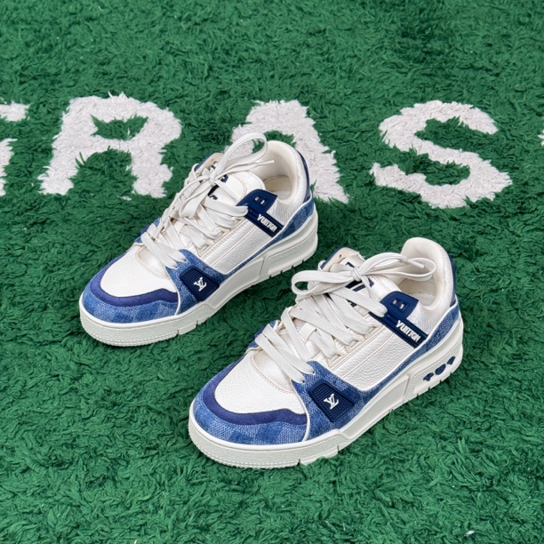 99新 LouisVuitton/路易威登 TRAINER白蓝棋盘格 UK2.5  36.5码