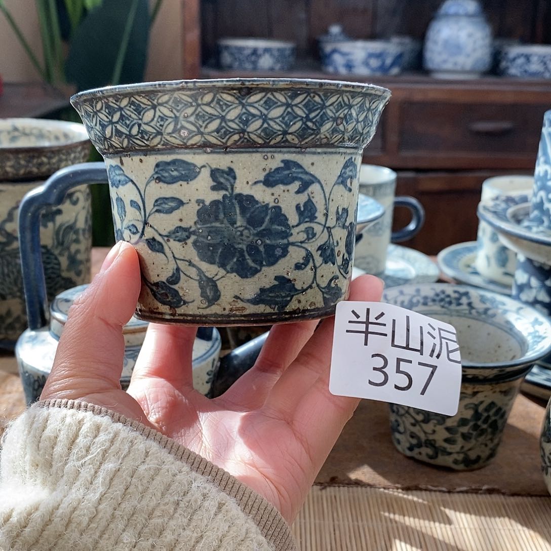 手工手绘青花陶瓷