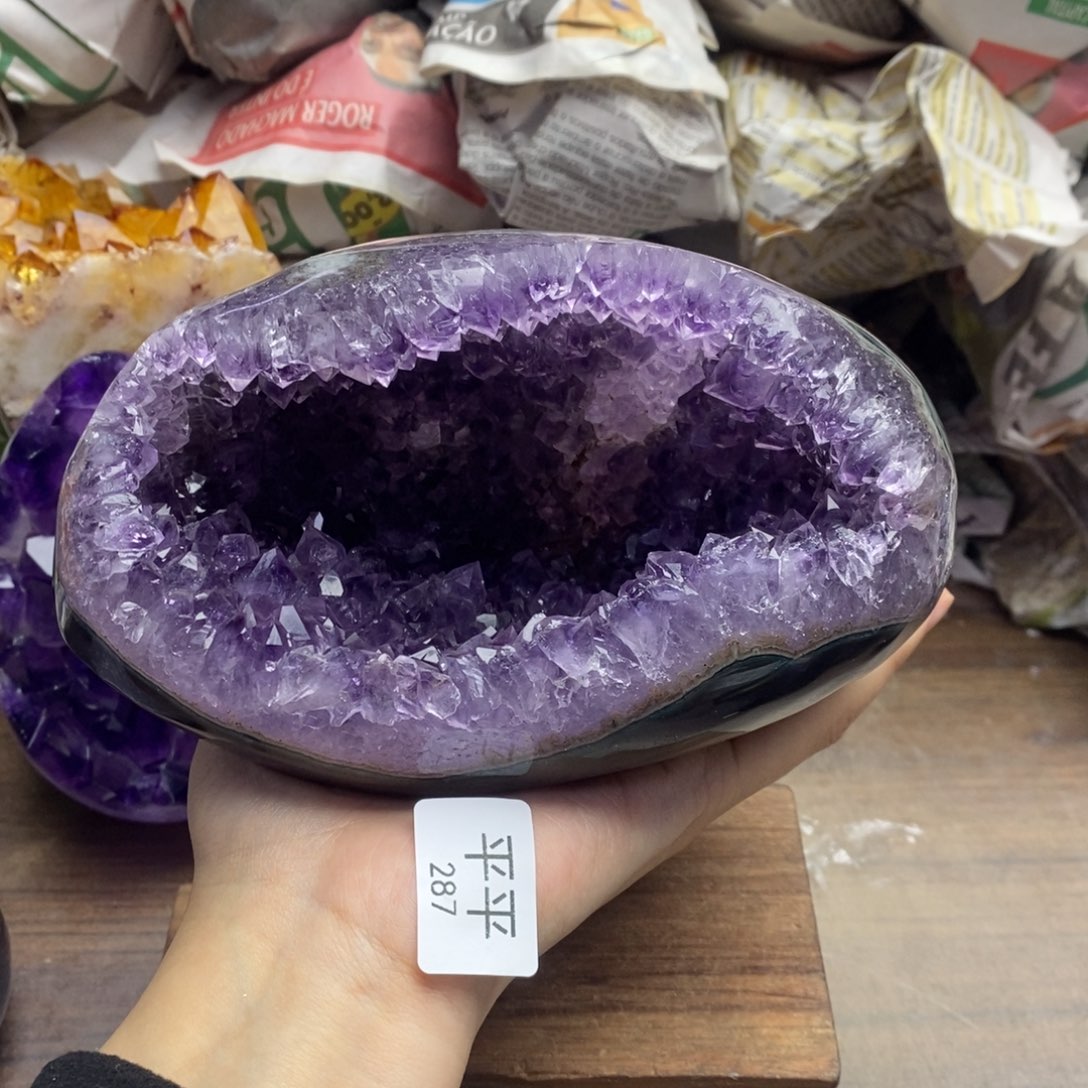 未镶嵌水晶大型摆件（非配饰）