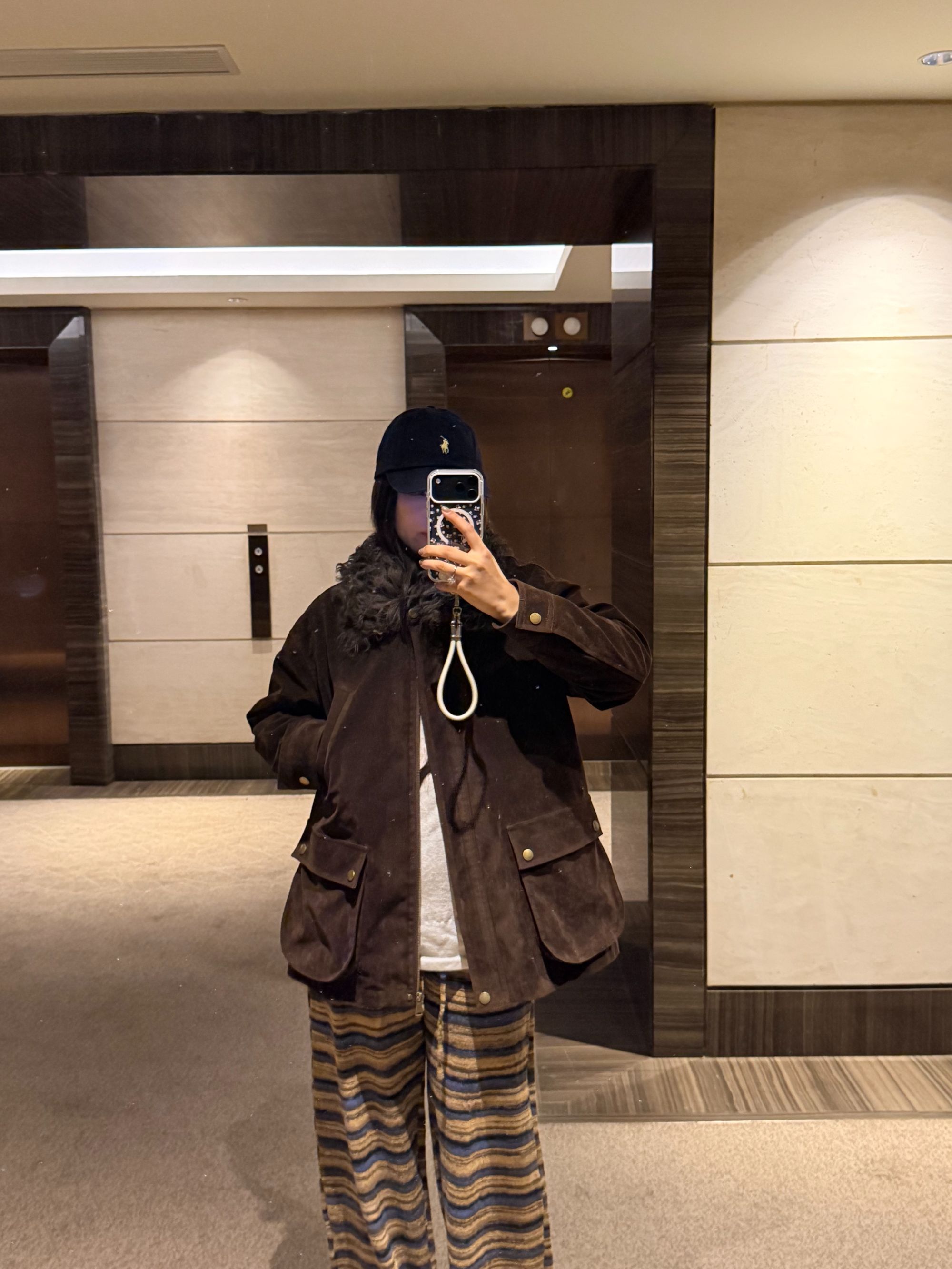 【CCONE】巴恩反绒面料羊毛领羽绒外套时尚百搭