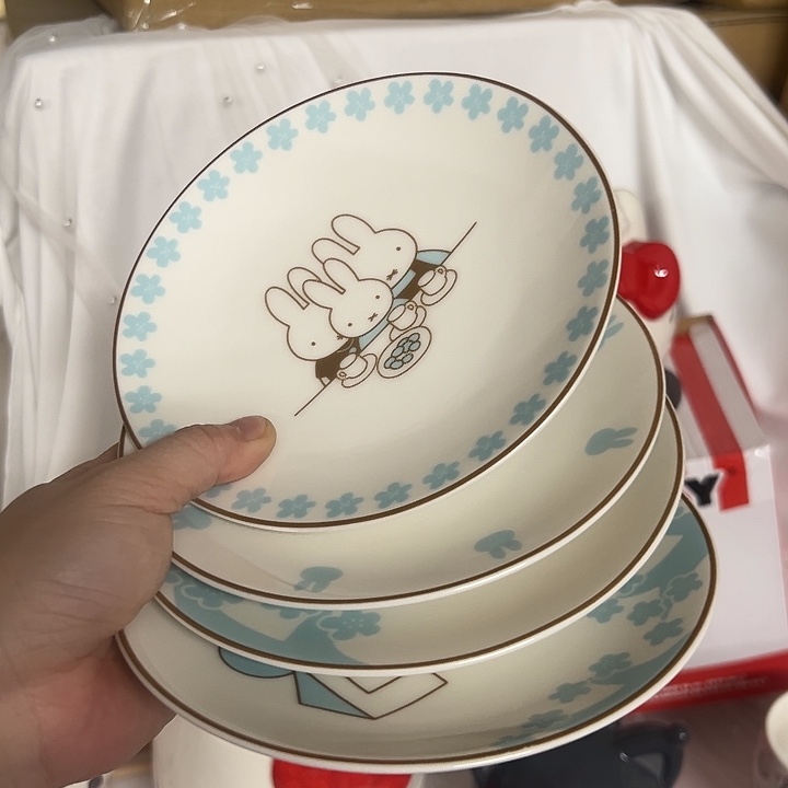 瓷可爱微瑕满20包邮