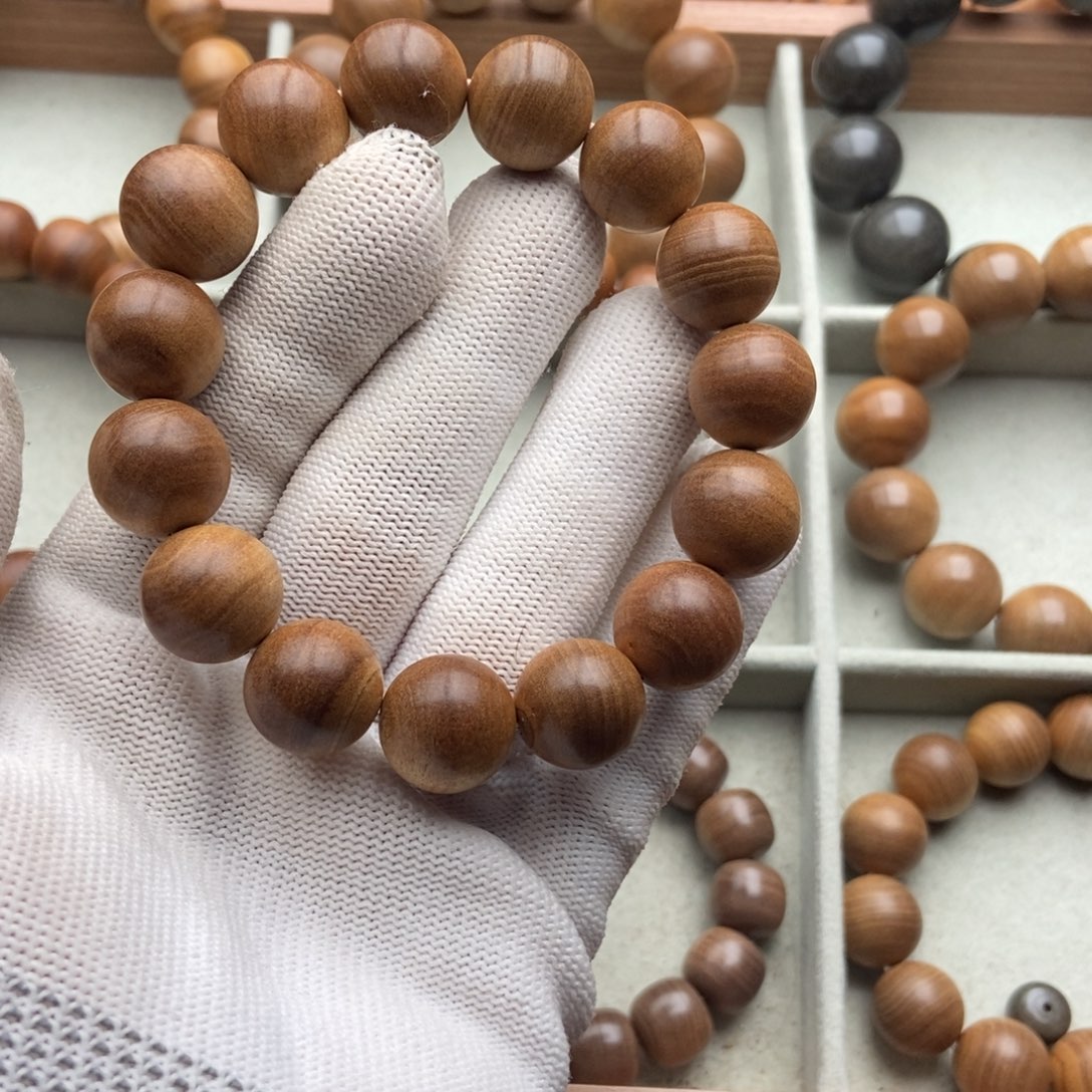 盛***美檀香木手串/手链1.5老山檀香黑肉奶香手串