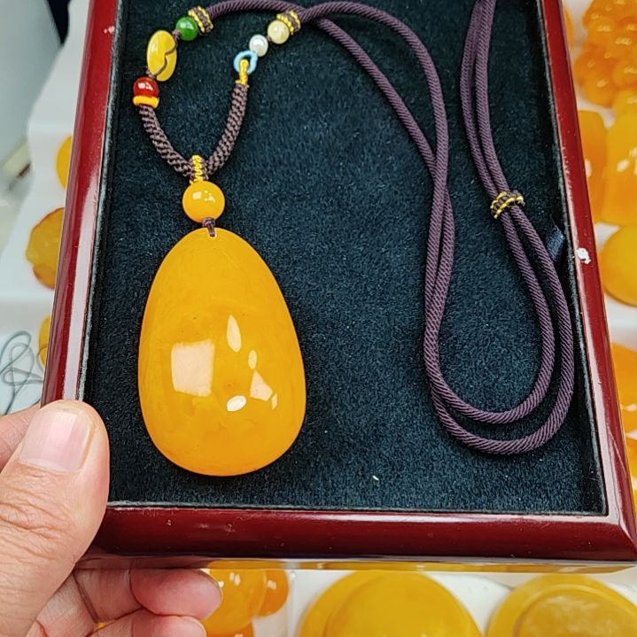 蜜蜡吊坠(赠链)未镶嵌