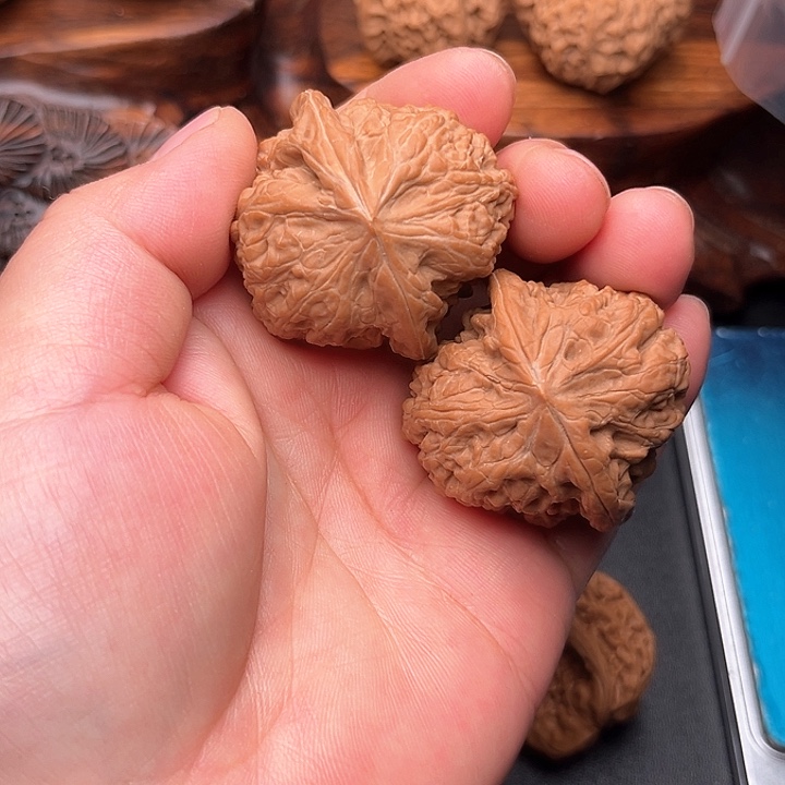 桃核把件核桃平谷凹底41