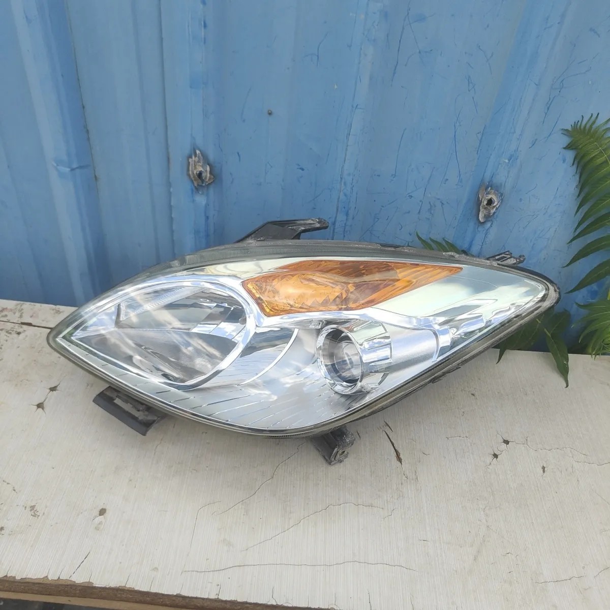 适用于江铃域虎大灯前置照明灯前车灯远近光灯