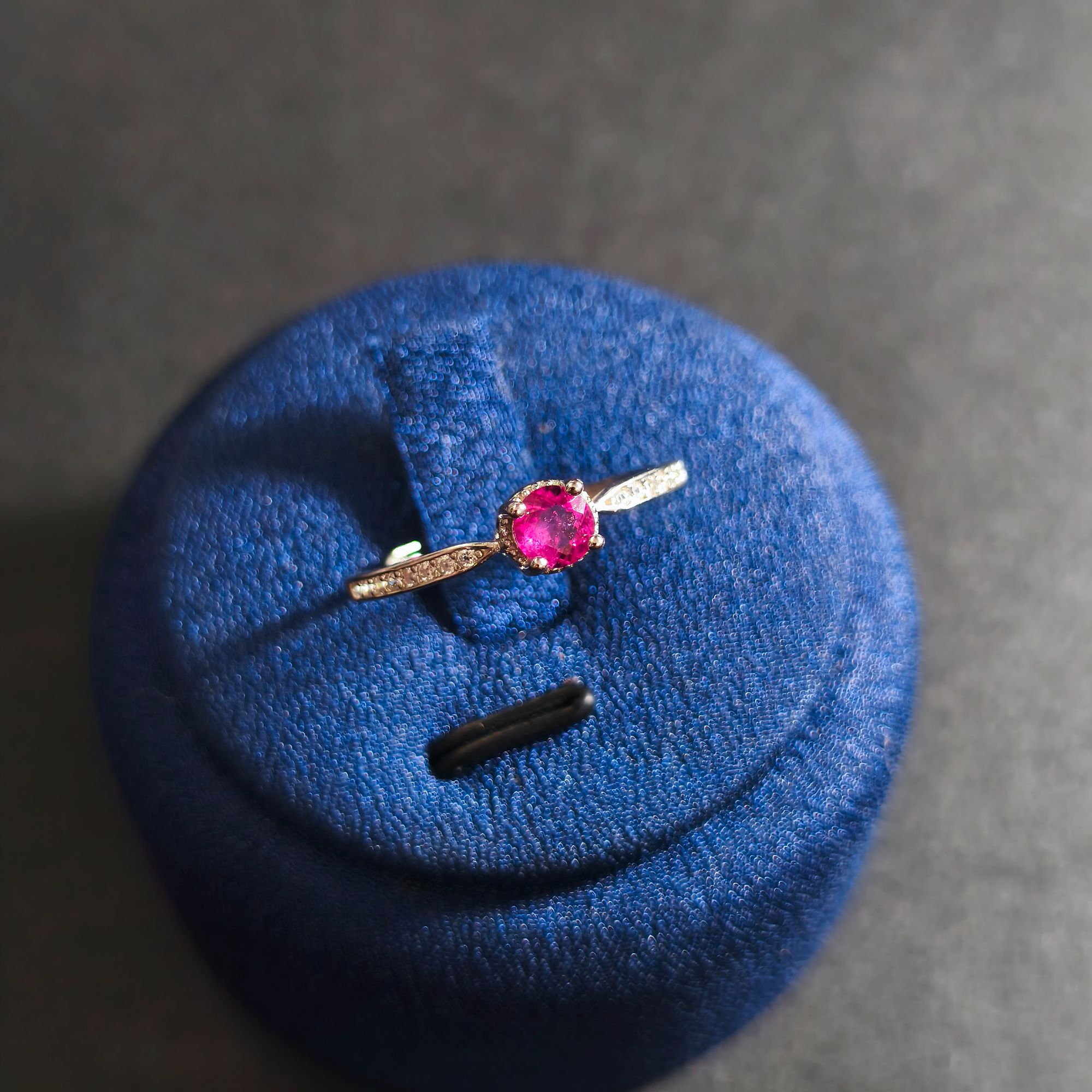 【花前珠宝】天然卢比莱热粉碧玺气质轻奢开口戒