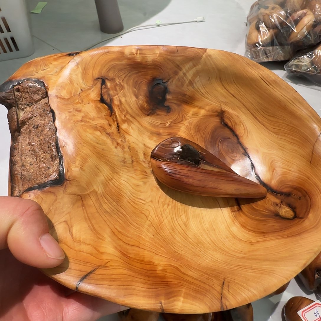 苦***荼柏木（崖柏）太行崖柏陈化抱石手把件➕抱石聚宝盆2件