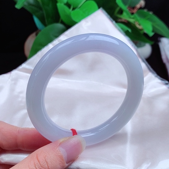 翡翠手镯未镶嵌     圆条53+