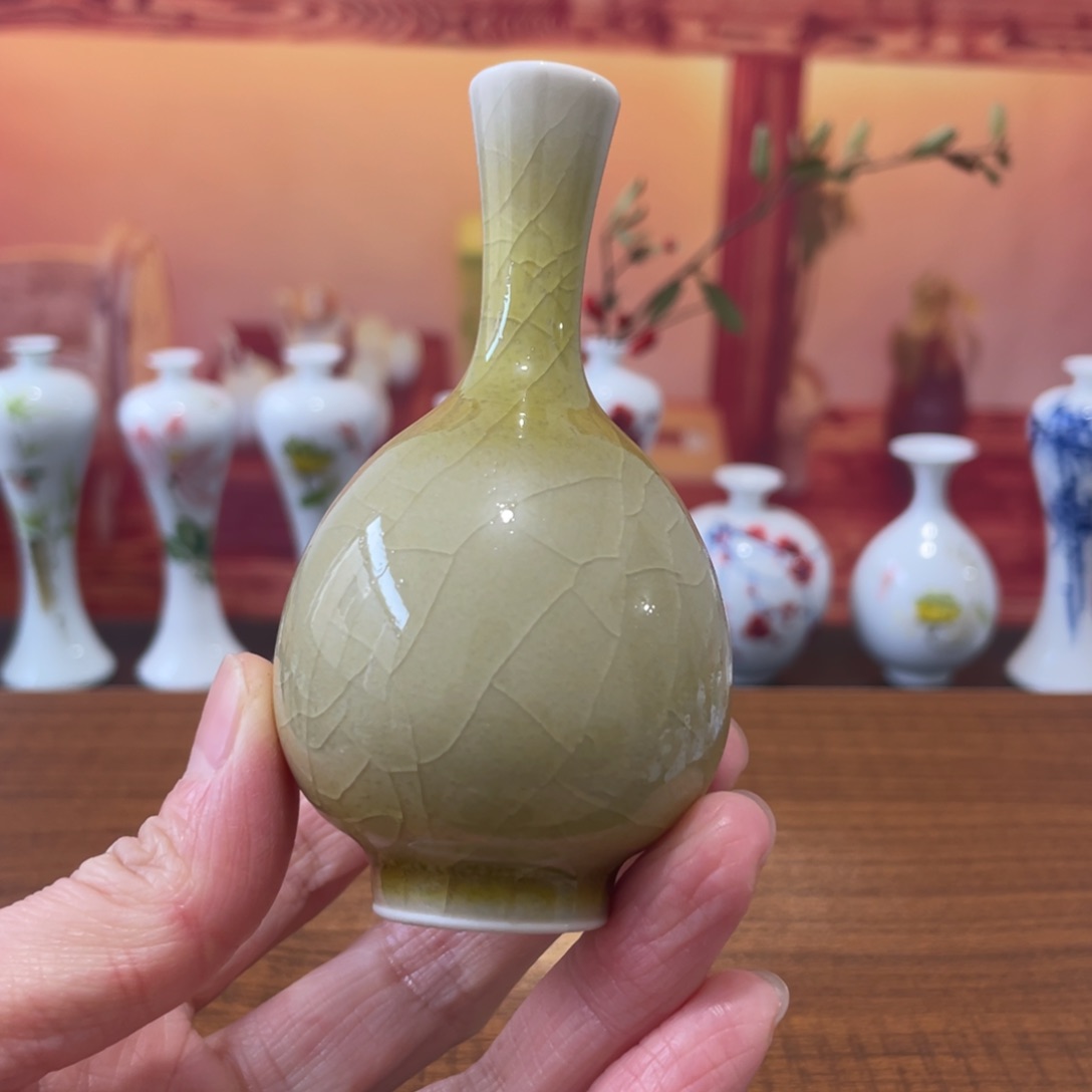 陶瓷景德镇小花瓶等着你