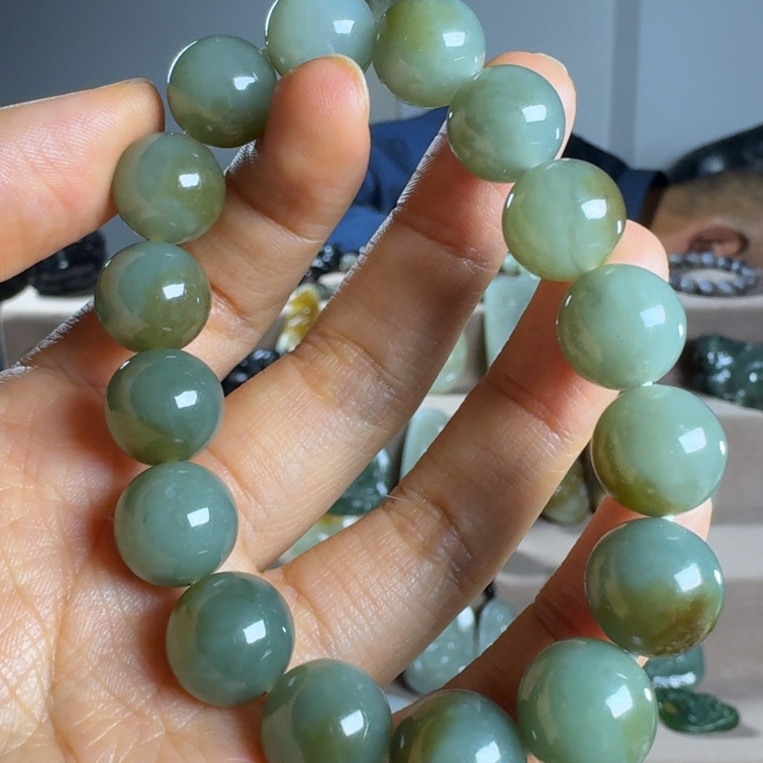 和田玉（糖玉）颈饰未镶嵌