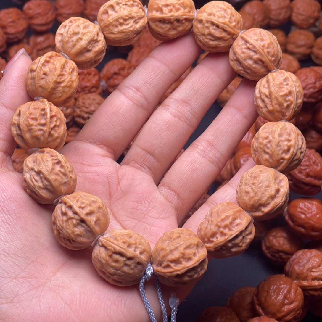 文玩核桃手串白茬京八棱
