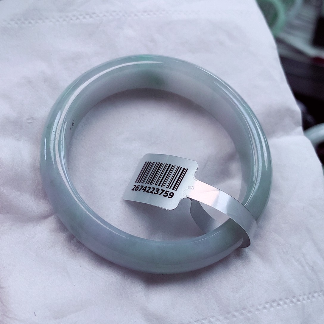 翡翠手镯未镶嵌贵妃51很推荐