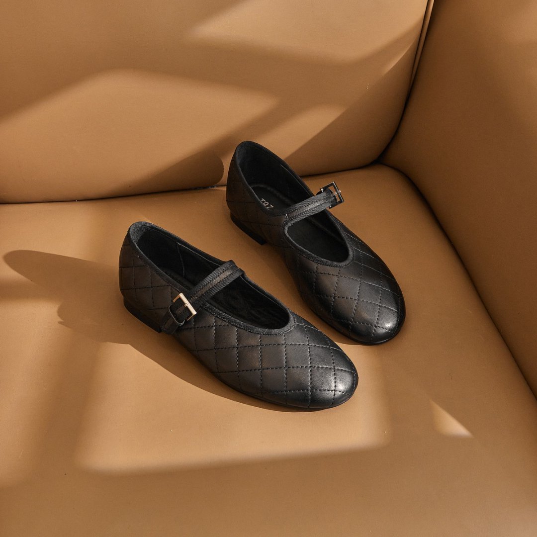 东东2025春季新款浅口平底百搭菱格纹真皮一字带玛丽珍单鞋女G666