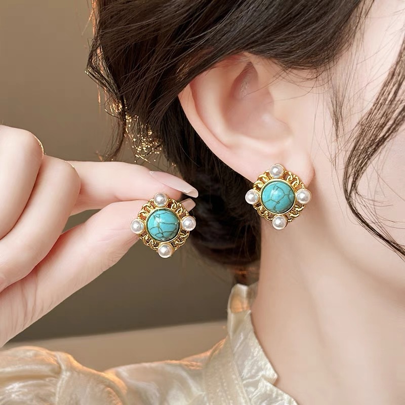 铜合金琉璃耳饰 复古立体法式简约珍珠镶嵌耳钉百搭古风轻奢女
