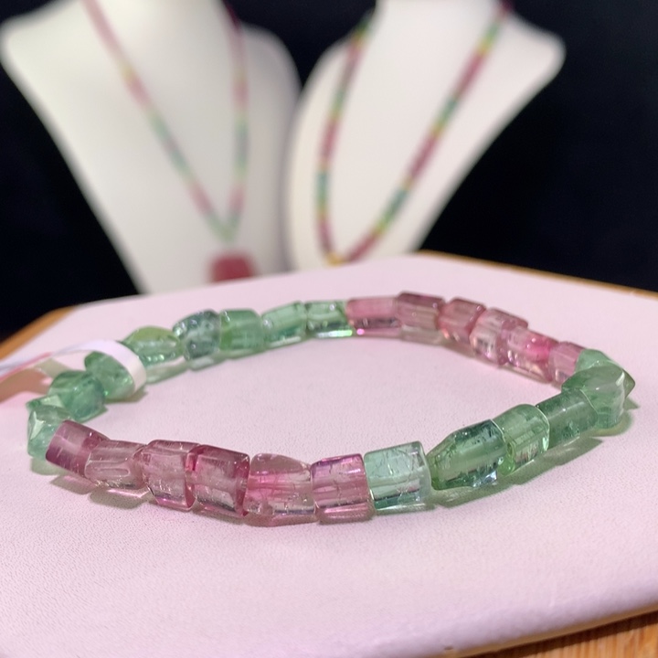 双色碧玺手链未镶嵌