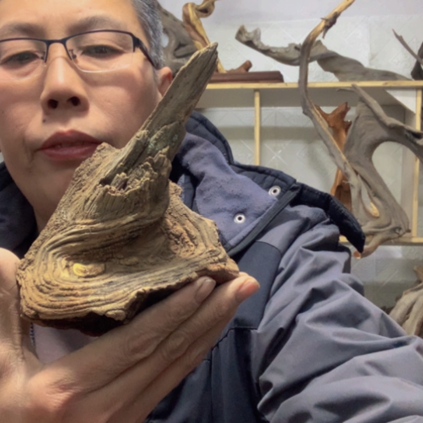 【闪购商品】毛*崖壁陡峭耸立