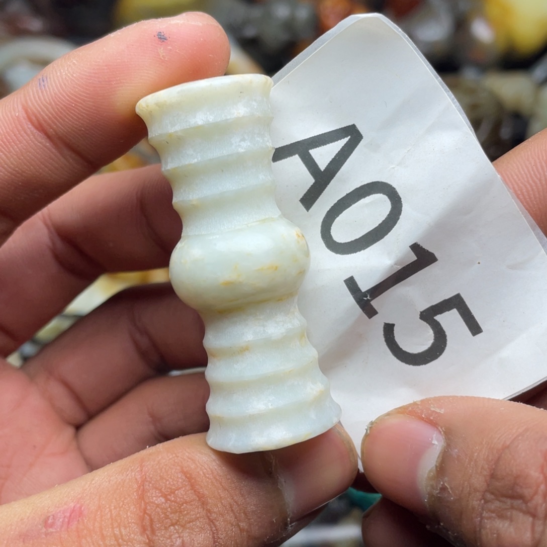 和田玉（糖玉）未镶嵌挂件