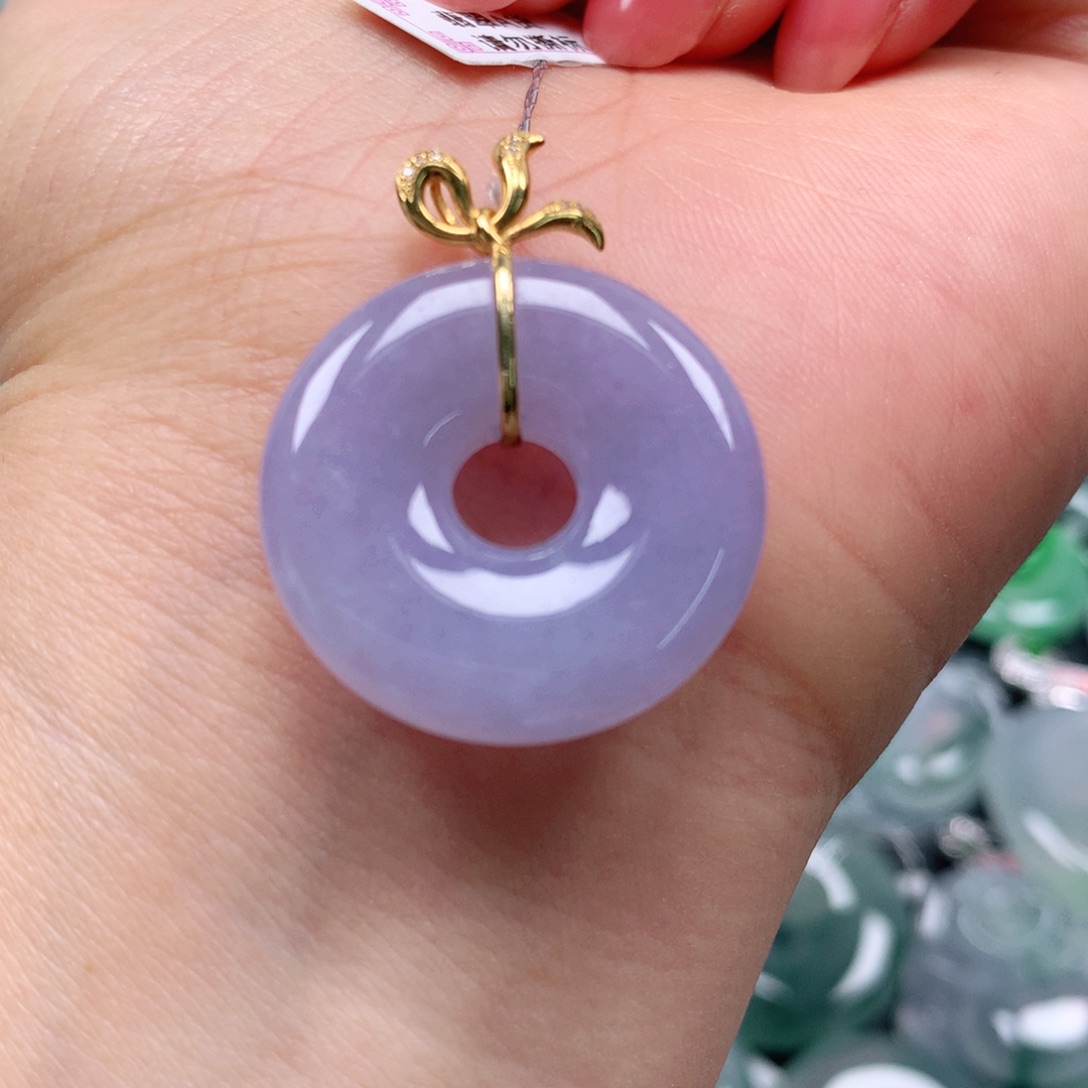 翡翠颈饰18K金镶嵌天然翡翠