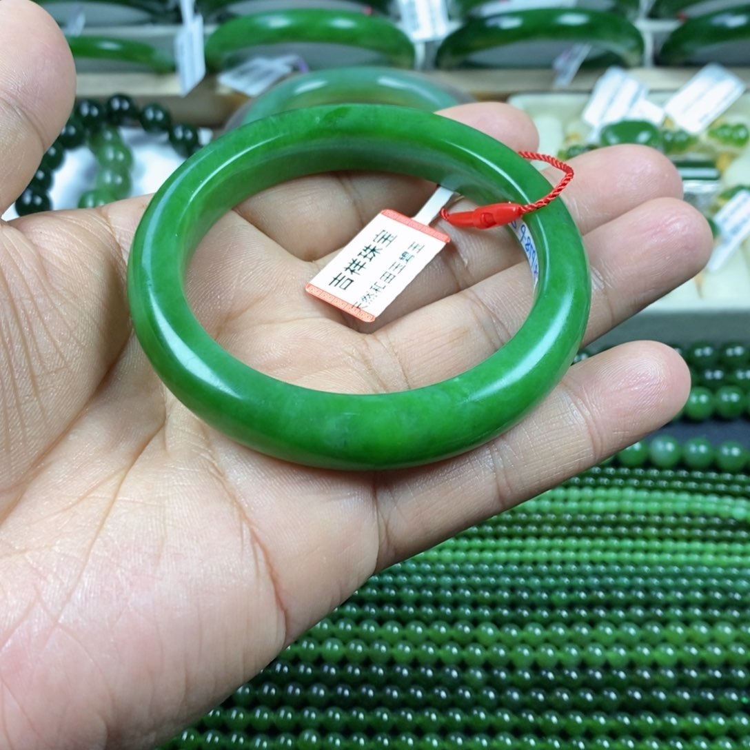 和田玉（碧玉）手镯未镶嵌58