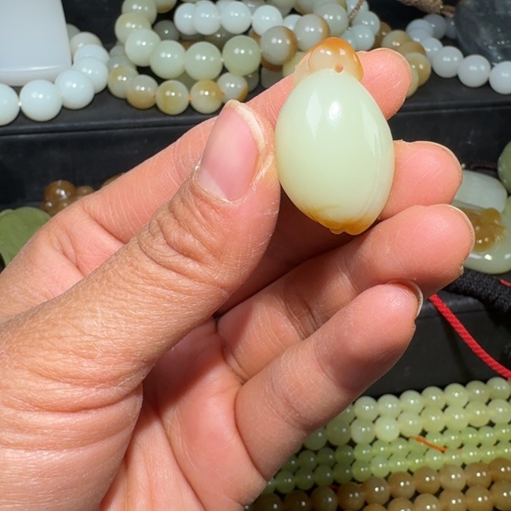 和田玉（糖玉）未镶嵌颈饰