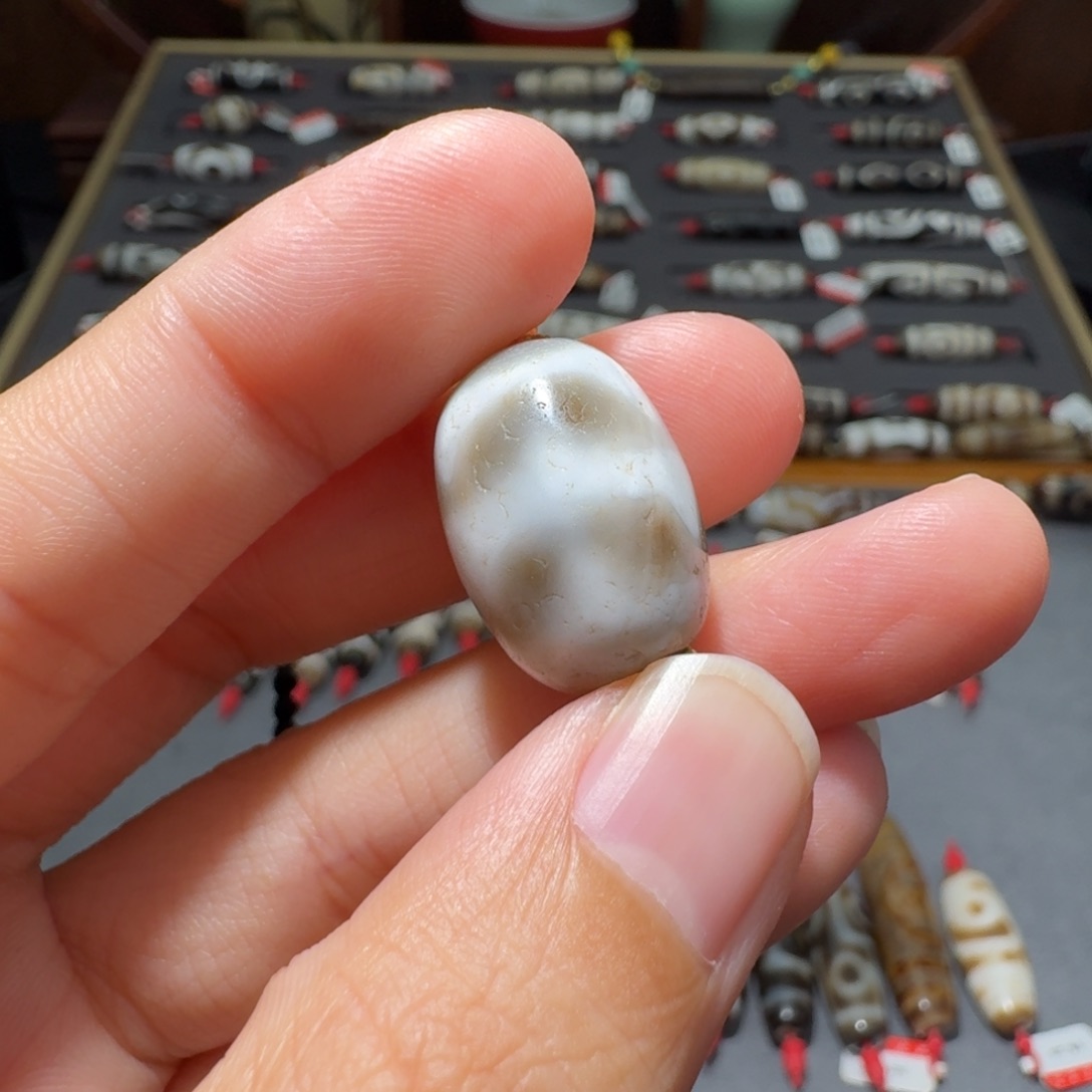 玛瑙/玉髓颈饰未镶嵌100