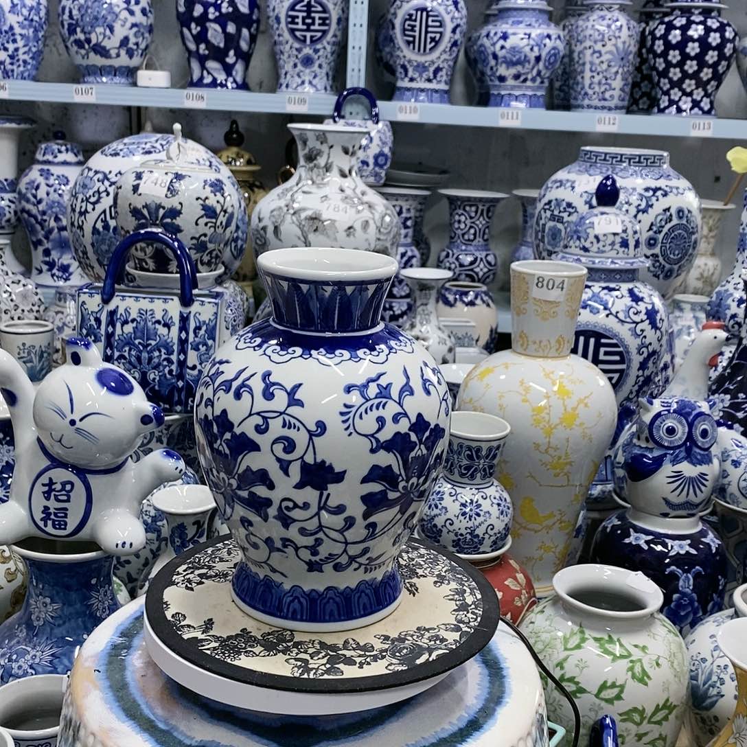 【闪购商品】摆件缠枝莲花瓶瓷器22.7.15………………
