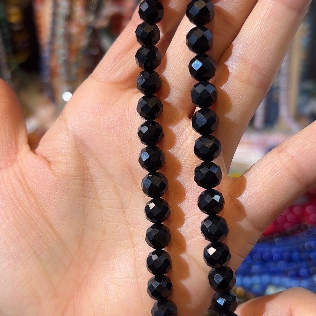 玛瑙/玉髓未镶嵌珠宝半成品黑玛瑙卡8切面一条