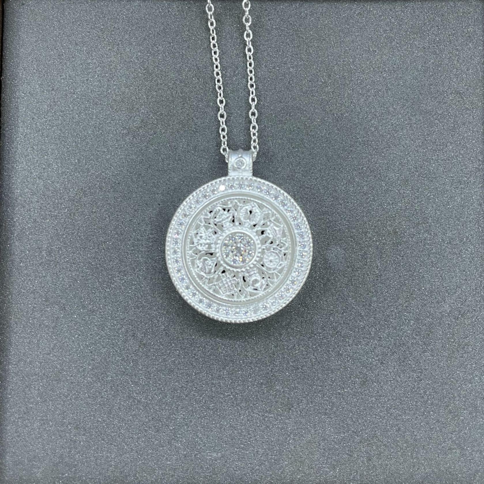 9999银 典藏精美镶钻八宝罗盘吊坠hui 113