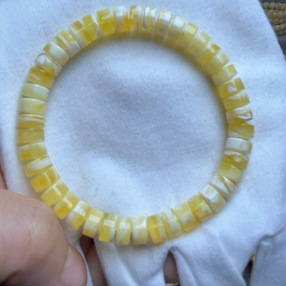 蜜蜡裸石未镶嵌往**风8m蜜蜡手串