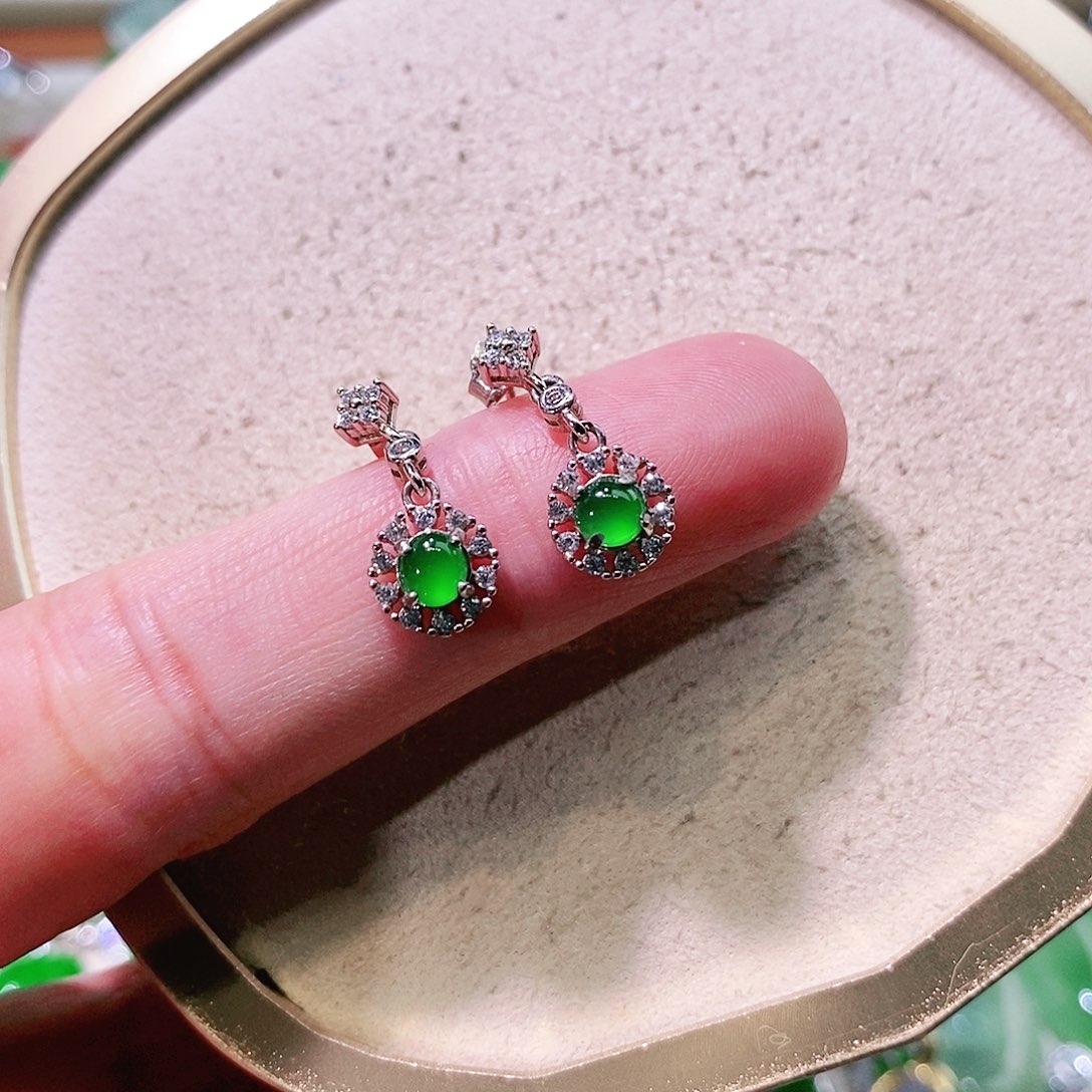 【闪购商品】翡翠挂件未镶嵌裸石