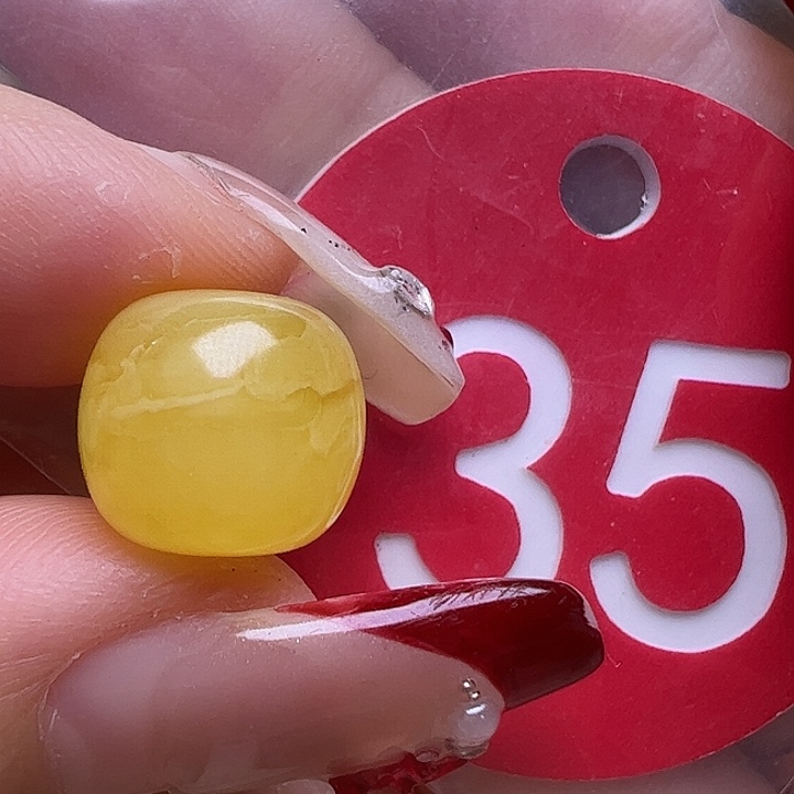 蜜蜡未镶嵌珠宝奇石11.2mm鸡油黄老型