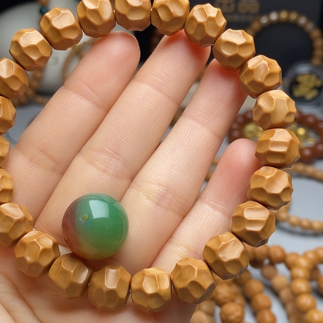 文玩核桃吊坠?****o无相